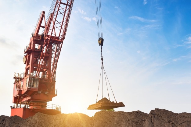 crane-is-carrying-dirt_1112-1225